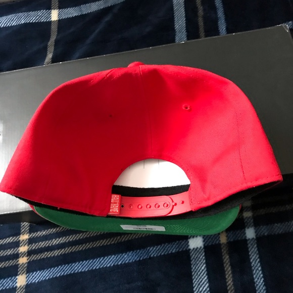 Fame snap back hat - Picture 4 of 4